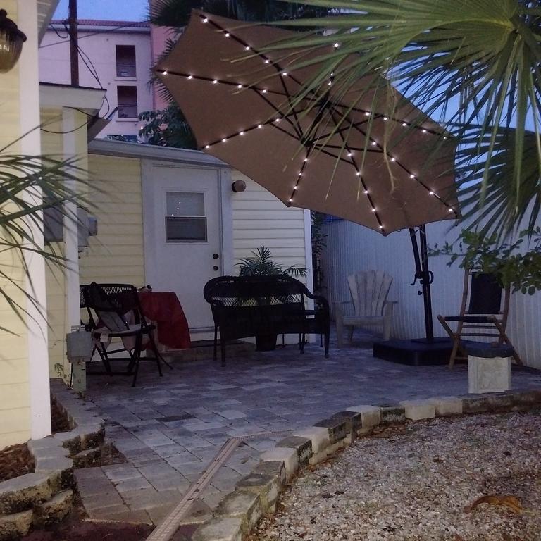 The Cottages At Madeira Beach เซนต์พีทบีช ภายนอก รูปภาพ