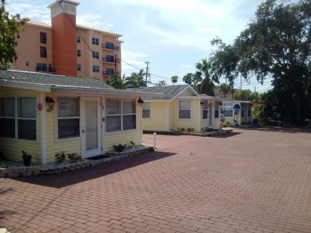 The Cottages At Madeira Beach เซนต์พีทบีช ภายนอก รูปภาพ