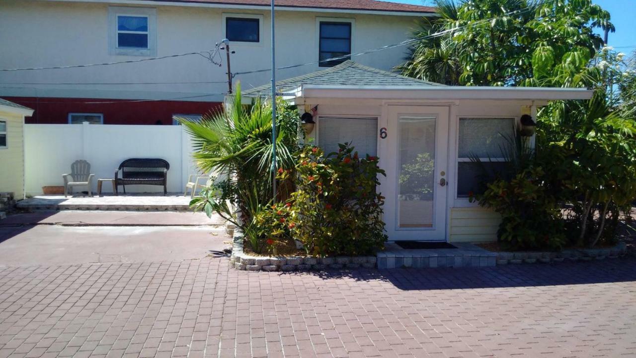 The Cottages At Madeira Beach เซนต์พีทบีช ภายนอก รูปภาพ
