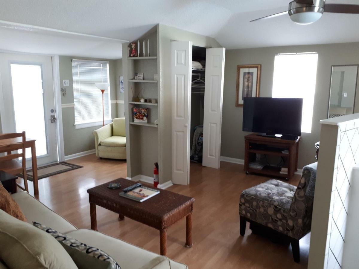 The Cottages At Madeira Beach เซนต์พีทบีช ภายนอก รูปภาพ
